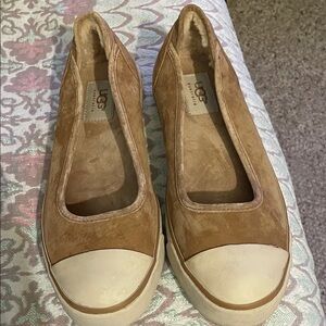 UGG Women's Brown leather and Cream toe cap Loafers